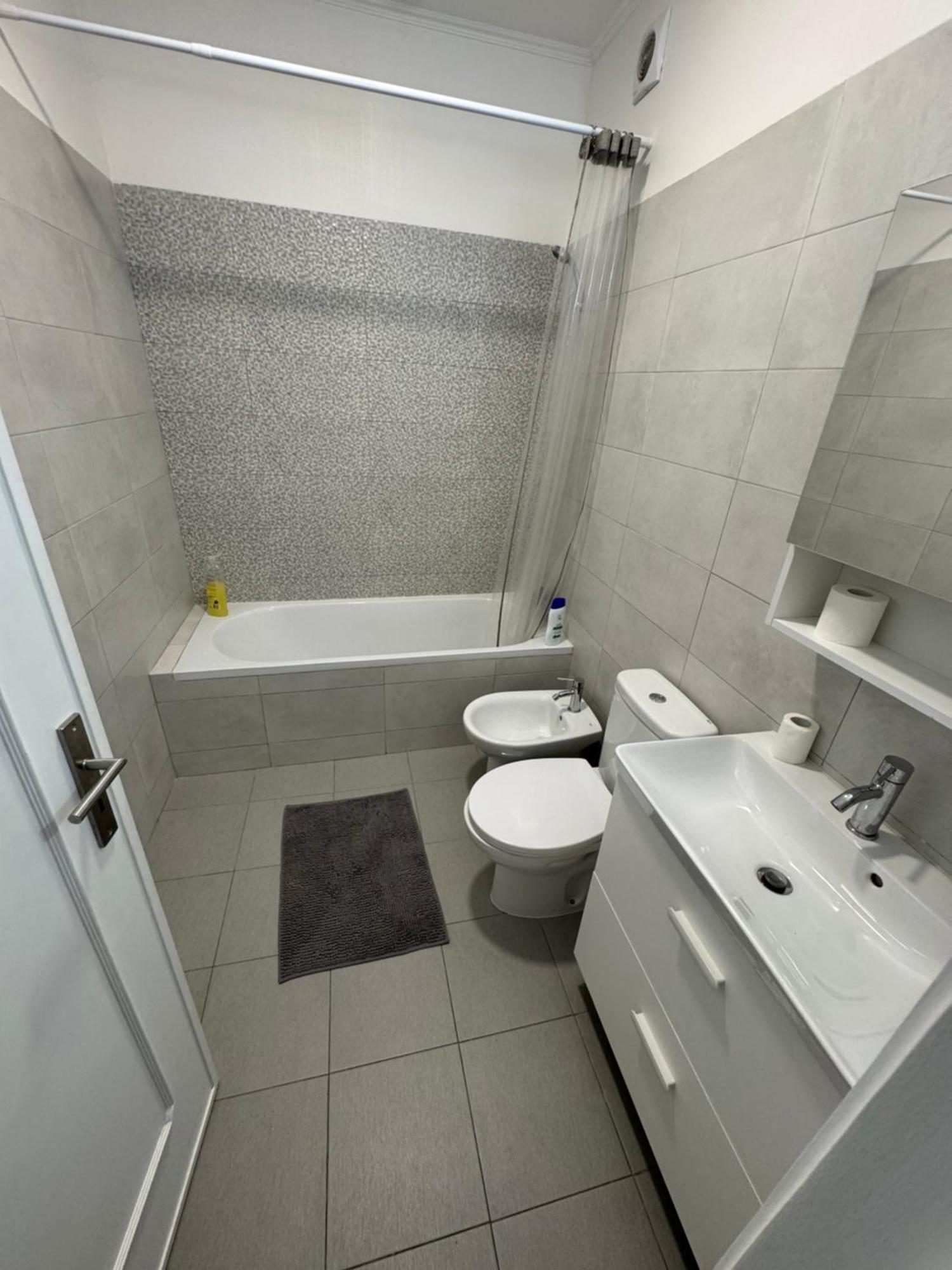 Room Alvalade Lisboa Екстериор снимка